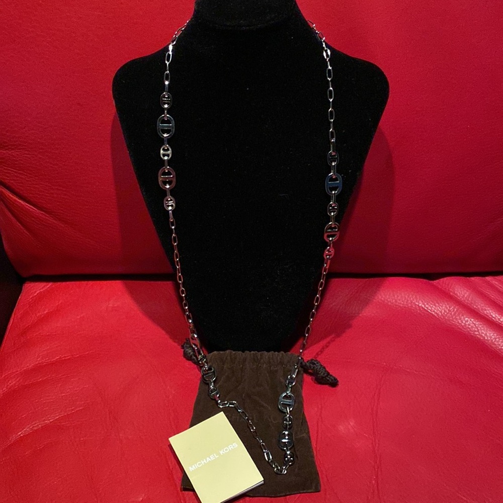 Michael Kors Beautiful Long Logo Necklace New WithTags - Picture 6 of 16